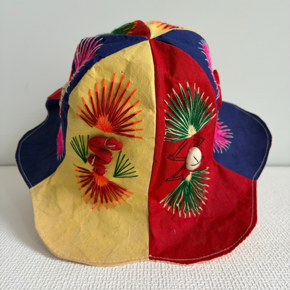 Vintage Bucket Hat Embroidered Animal Folk Art Multi Color One Size